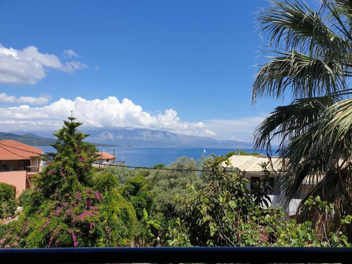 Alexandros B Hotel Nikiana Bagian luar foto