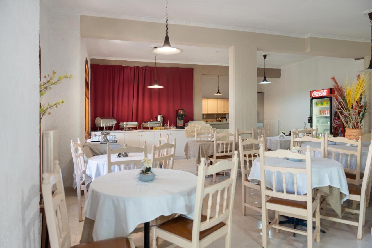 Alexandros B Hotel Nikiana Bagian luar foto