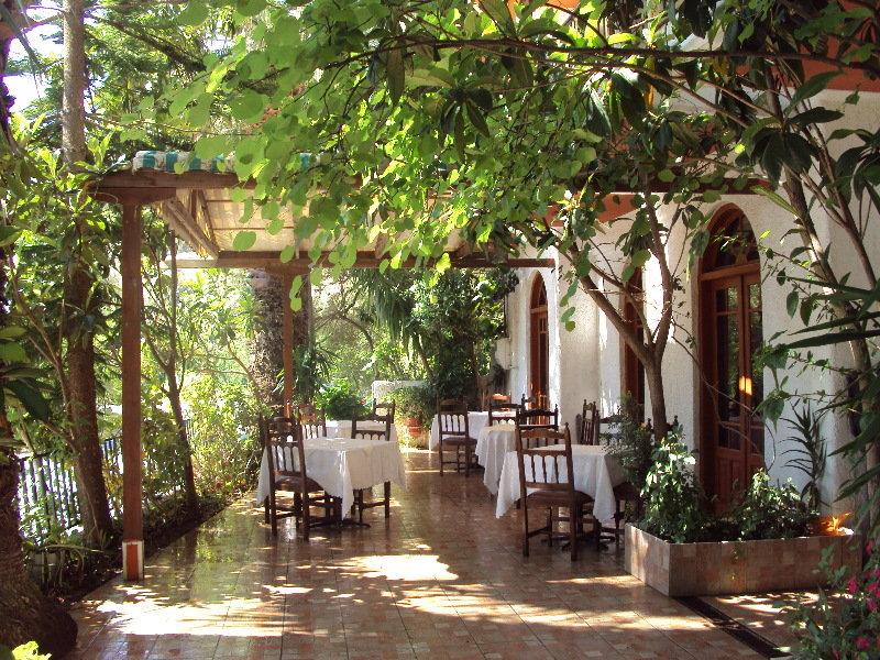 Alexandros B Hotel Nikiana Bagian luar foto