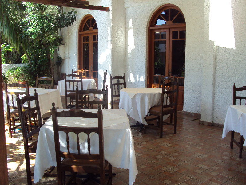 Alexandros B Hotel Nikiana Bagian luar foto